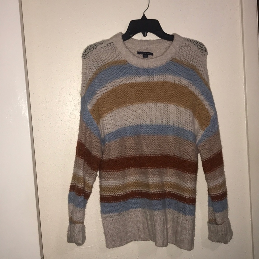 American eagle sweater